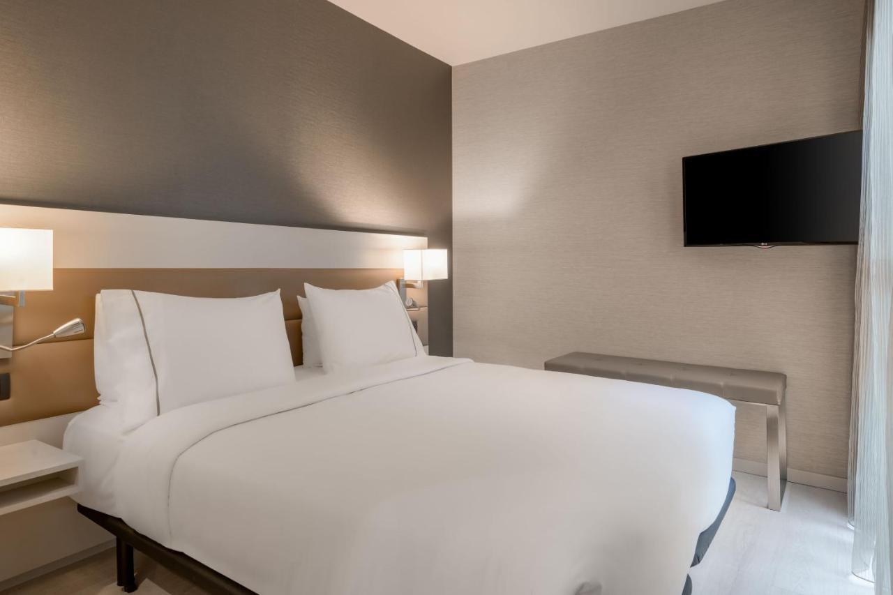 Sh Colon Valencia Hotell Exteriör bild